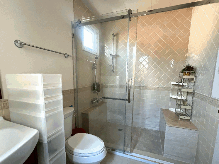 House with Shared Pool in Bangnatrad 